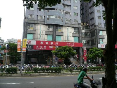 特力屋商圈-中悅尊寶-就在旁邊