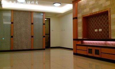 三重雙捷運透天厝，全新裝修，屋