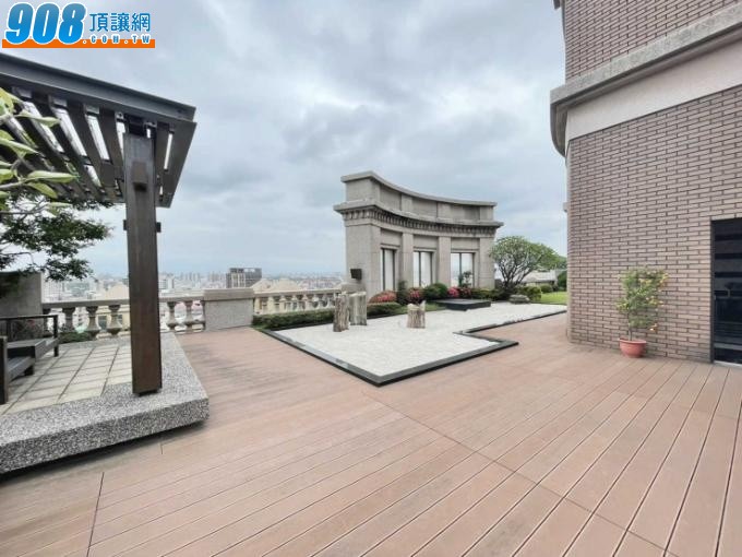 中壢火車站全新未住過 超大四房