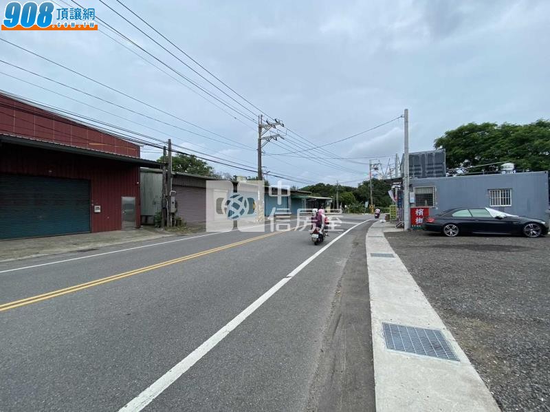 民權路三段正路邊都內農